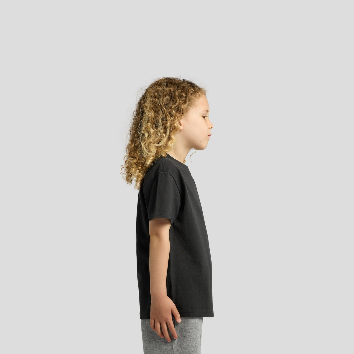 AS Colour Kids Heavy Faded Tee - Model