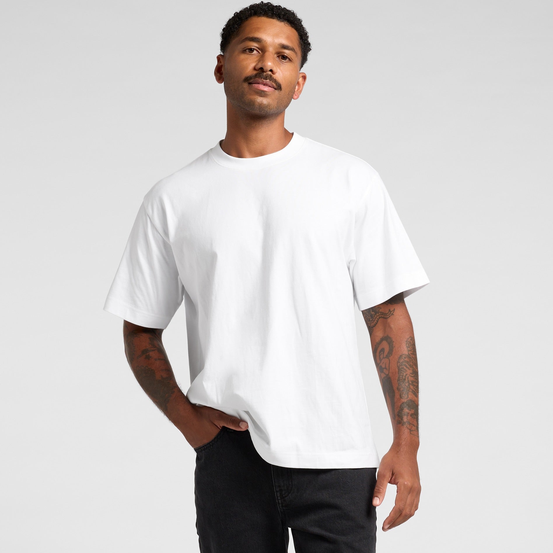 AS Colour Box Tee - Model Relaxed Fit