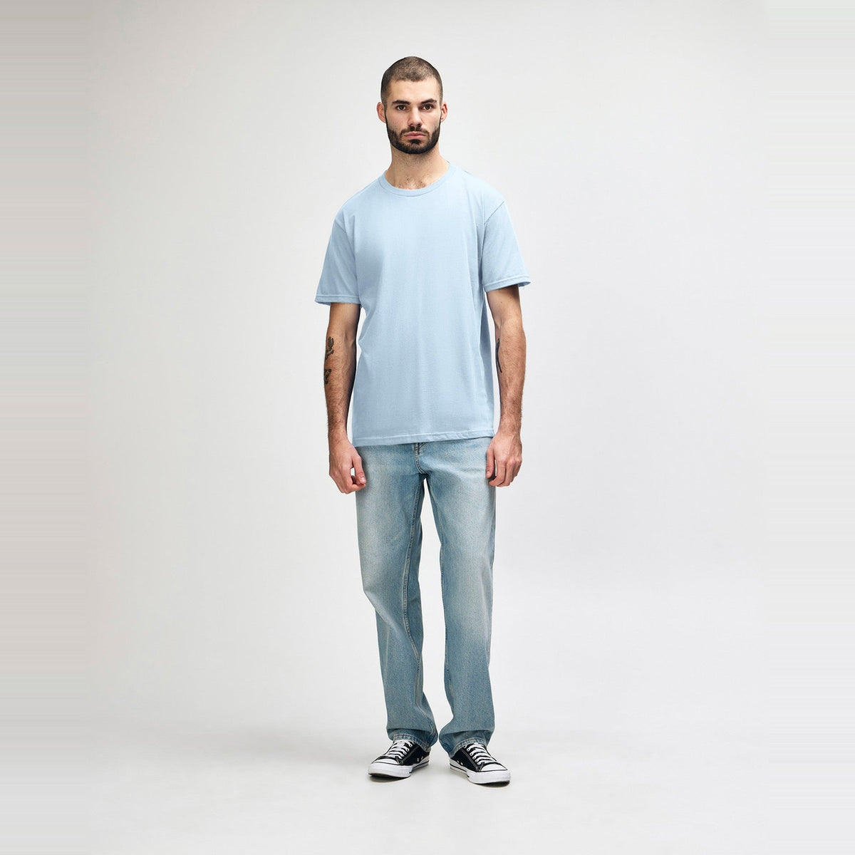 Gildan Softstyle Midweight T-Shirt - Model