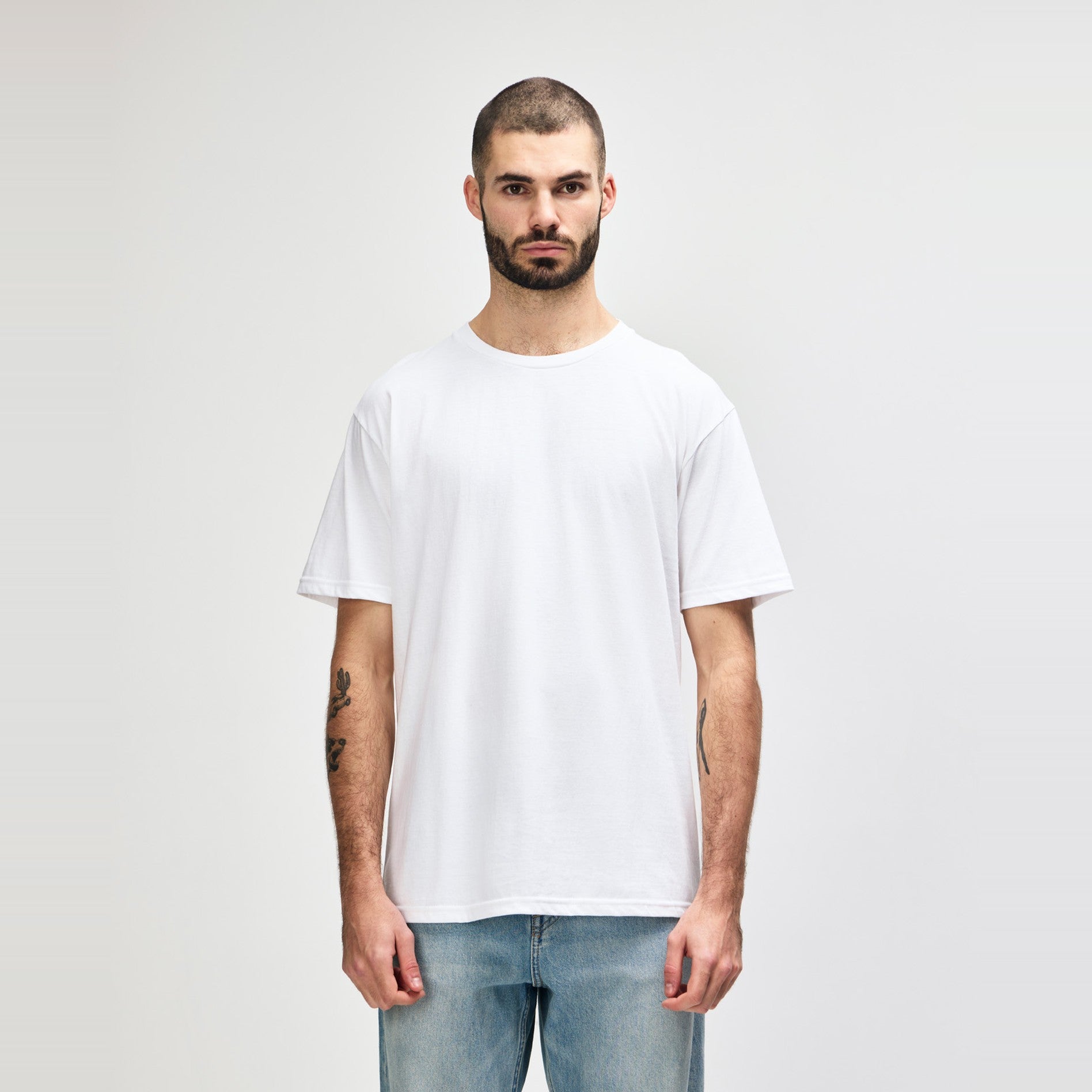 Gildan Softstyle Midweight T-Shirt - Model